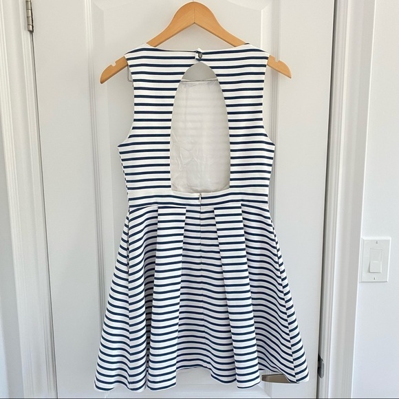 💙 Zara Basic Blue and White Striped Dress​​​​​ - Picture 3 of 6